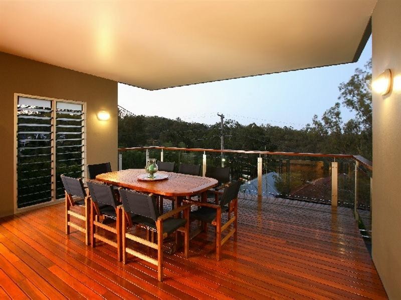 46 Outlook Crescent, Bardon QLD 4065