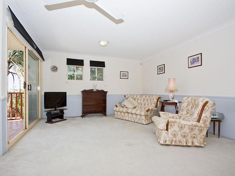 13/1 Golding Street, Toowong QLD 4066