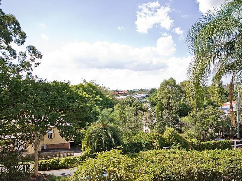 13/1 Golding Street, Toowong QLD 4066