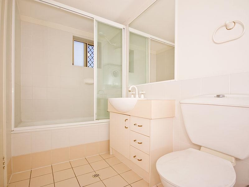 13/1 Golding Street, Toowong QLD 4066