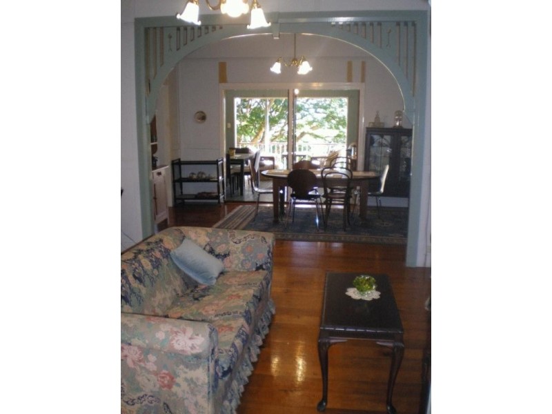 53 Simpsons Road, Bardon QLD 4065