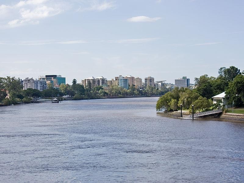 5/8 Sandford Street, St Lucia QLD 4067