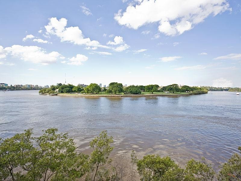 5/8 Sandford Street, St Lucia QLD 4067