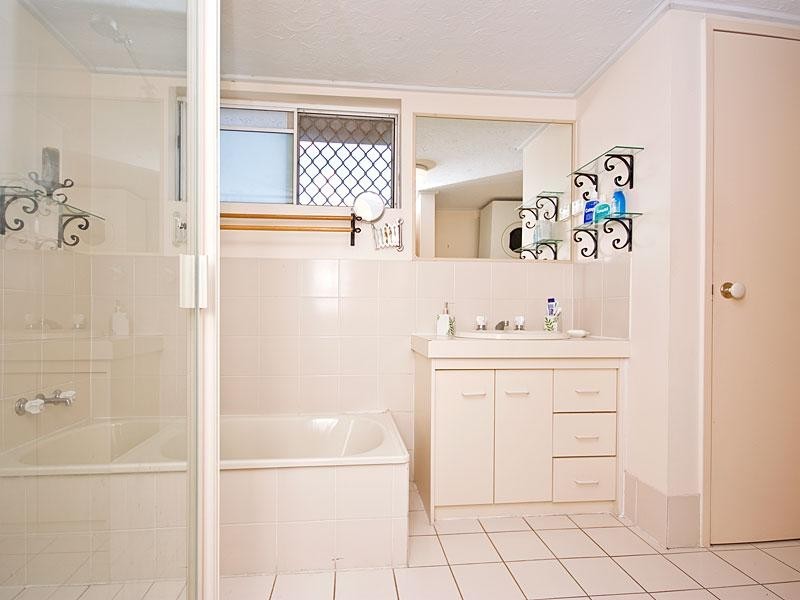 4/73 Derby Street, Coorparoo QLD 4151