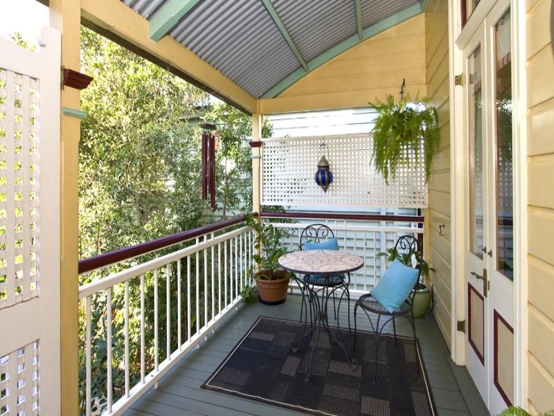 16a Eldridge Street, Toowong QLD 4066