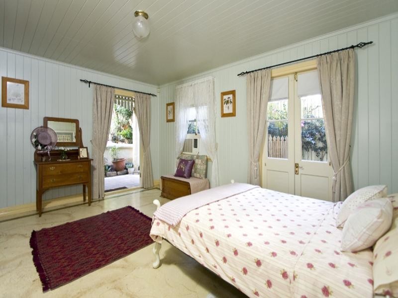 16a Eldridge Street, Toowong QLD 4066