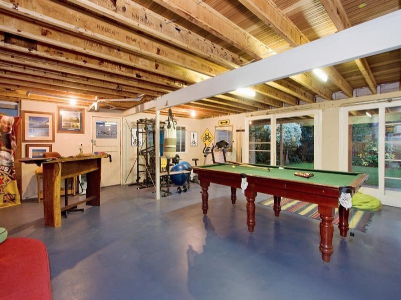 10 Newcastle Street, Fairfield QLD 4103
