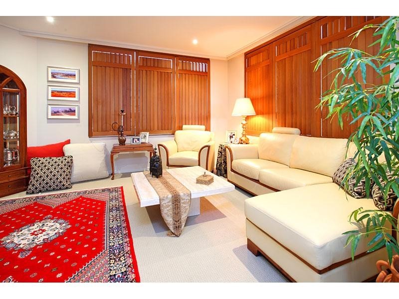 241 Wellington Road, East Brisbane QLD 4169