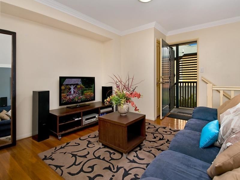 8/45 Herston Road, Kelvin Grove QLD 4059