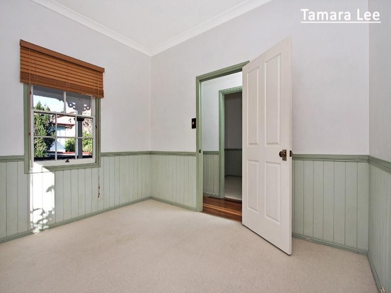 30 Federal Street, Red Hill QLD 4059