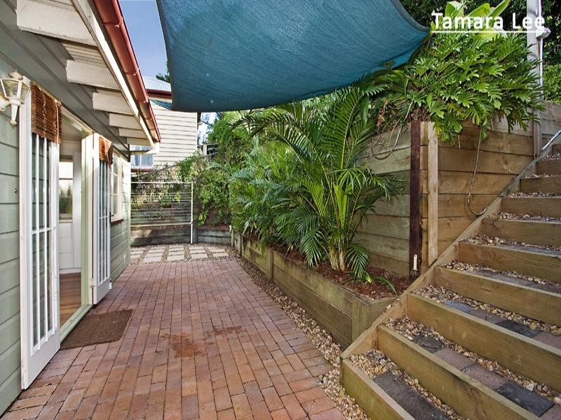 30 Federal Street, Red Hill QLD 4059