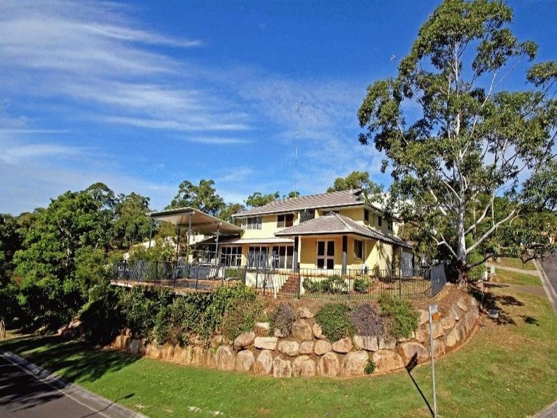 2 Satinwood Court, Bardon QLD 4065