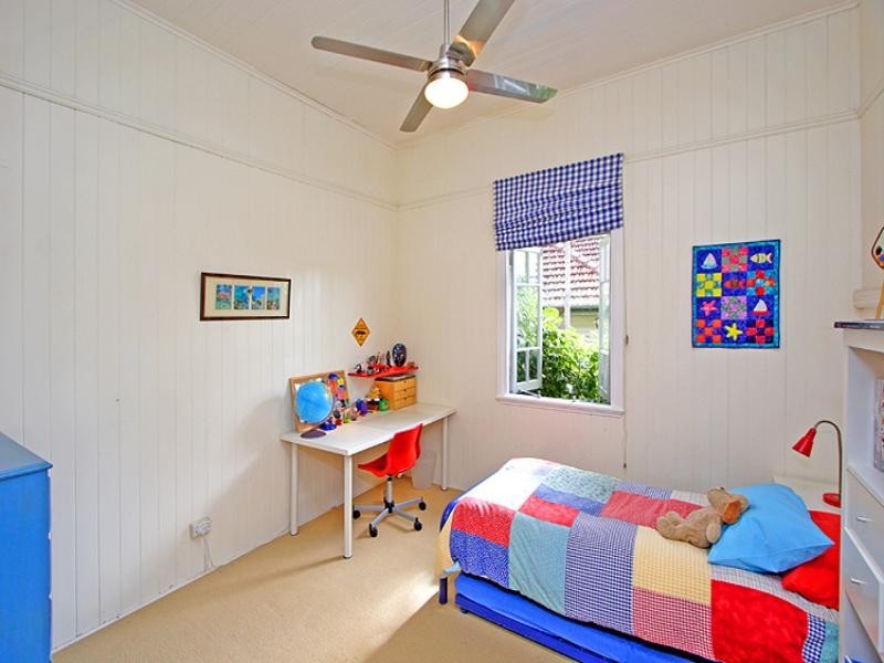 34 Mahara Street, Bardon QLD 4065