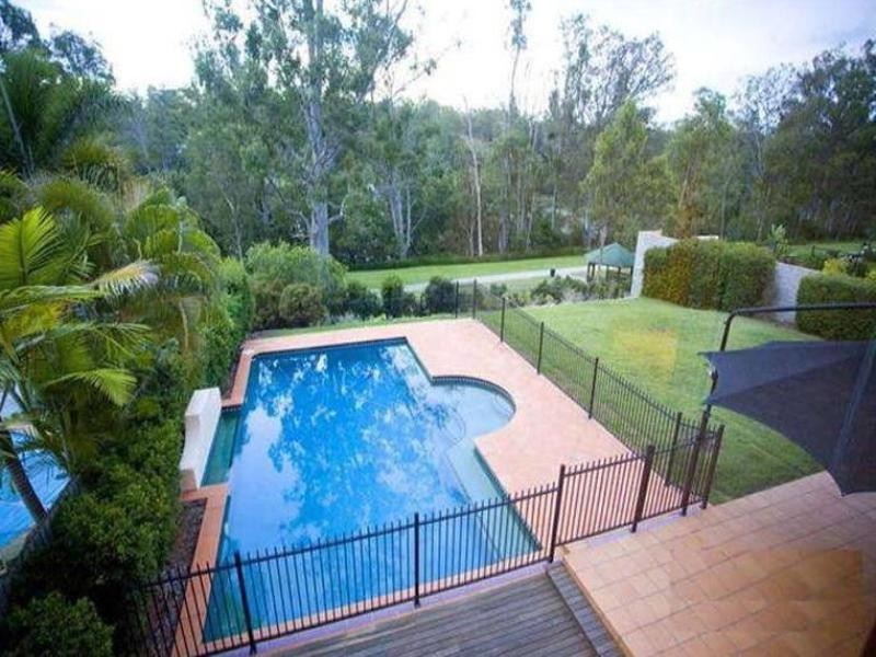 7 Samuel Place, Sinnamon Park QLD 4073