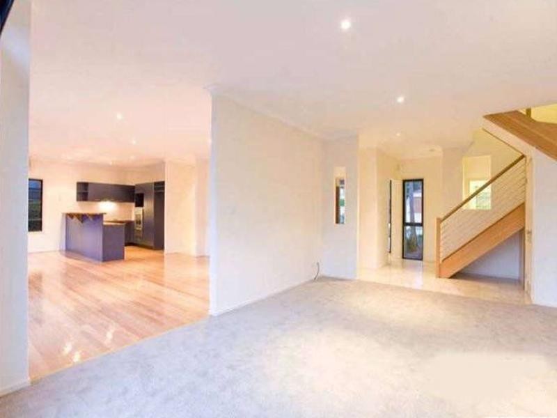 7 Samuel Place, Sinnamon Park QLD 4073