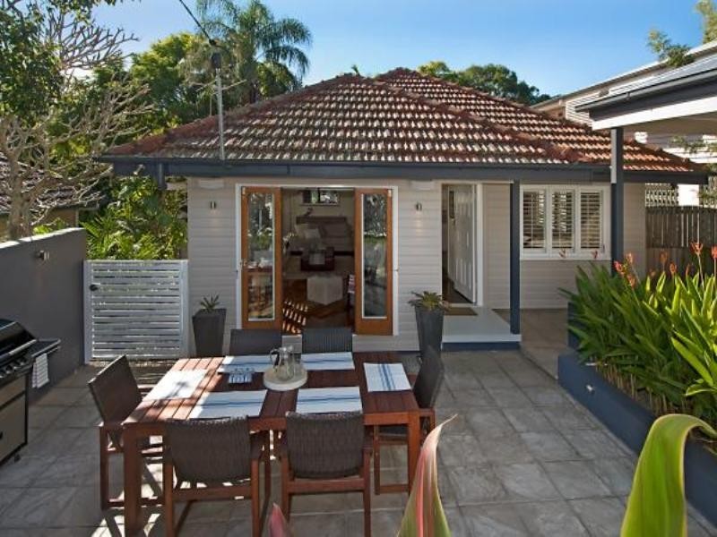 107 Alexandra Street, Bardon QLD 4065