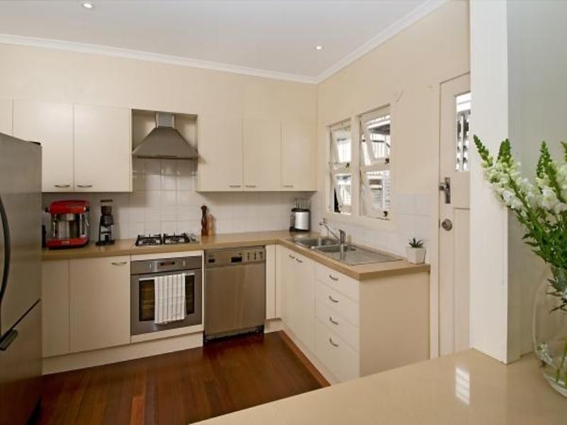 107 Alexandra Street, Bardon QLD 4065