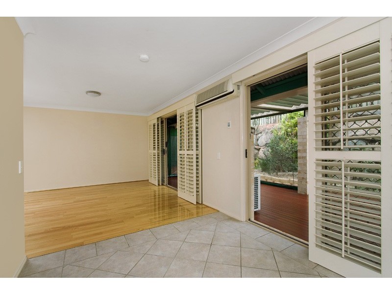 36/360 Simpsons Road, Bardon QLD 4065