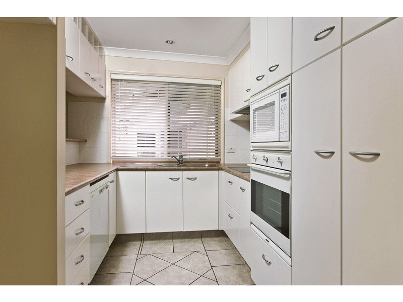 36/360 Simpsons Road, Bardon QLD 4065