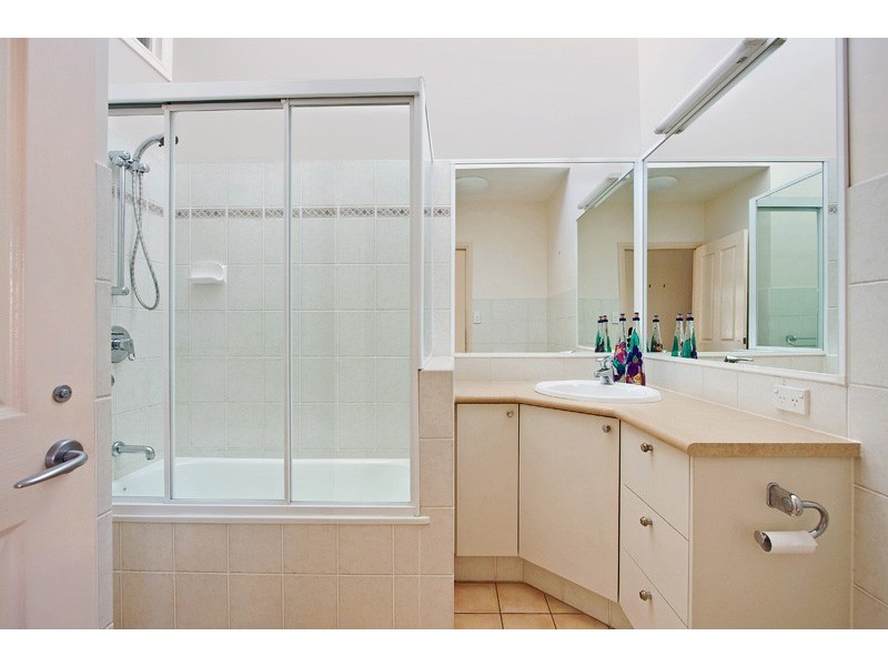 4/32 Maryvale Street, Toowong QLD 4066