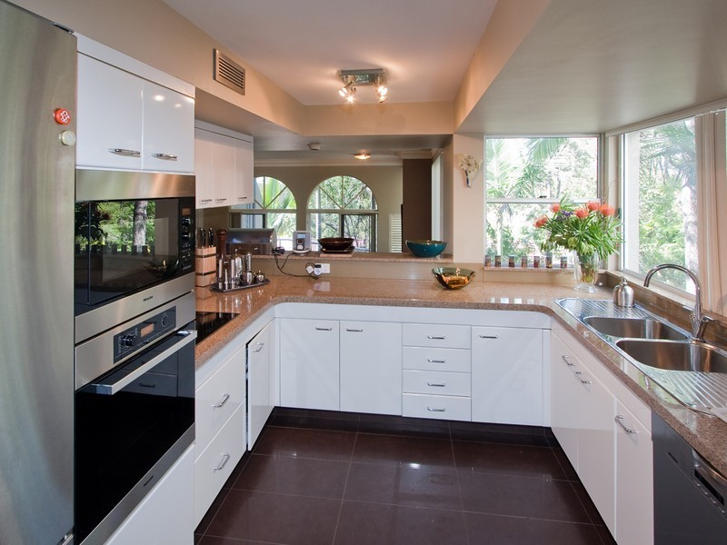 2/62 Ryans Road, St Lucia QLD 4067