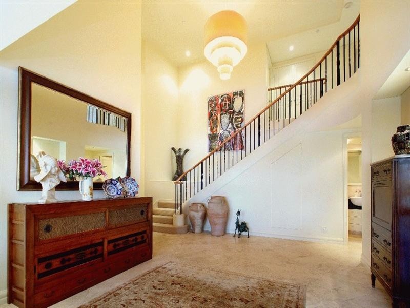 76 Thorn Street, Kangaroo Point QLD 4169