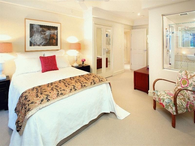 76 Thorn Street, Kangaroo Point QLD 4169