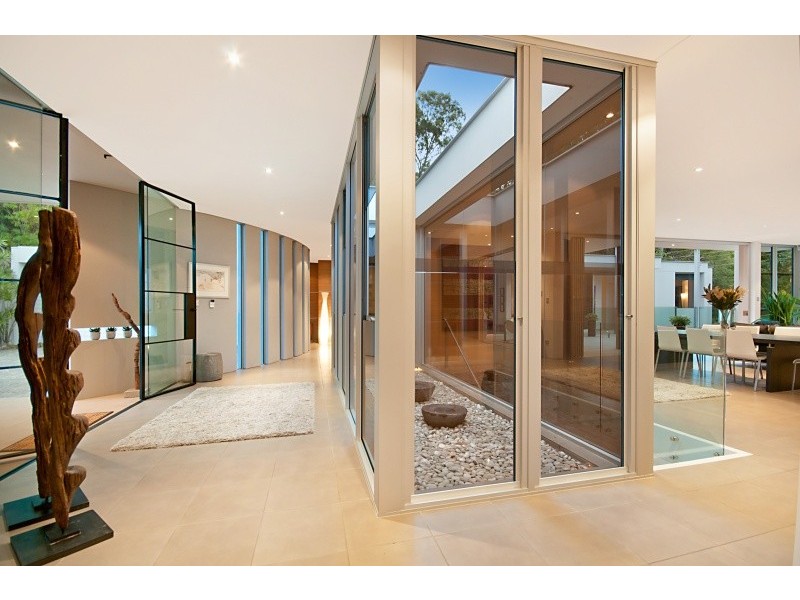 71 Outlook Crescent, Bardon QLD 4065