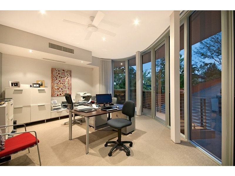 71 Outlook Crescent, Bardon QLD 4065