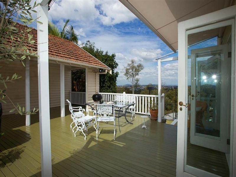 17 Garfield Drive, Paddington QLD 4064