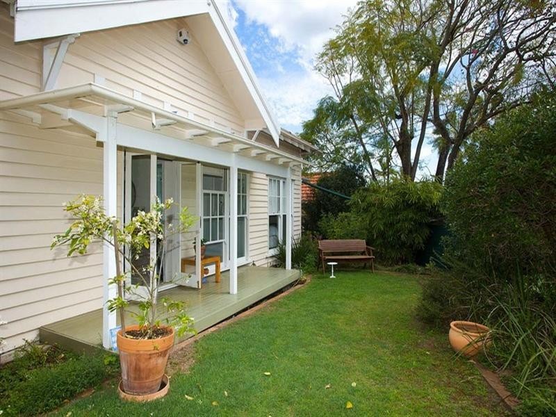 17 Garfield Drive, Paddington QLD 4064