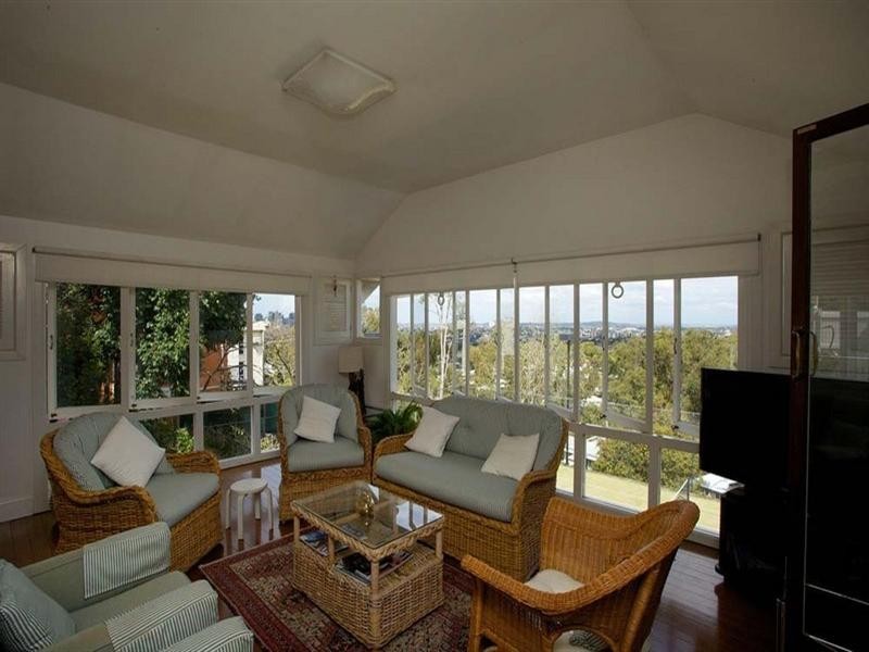 17 Garfield Drive, Paddington QLD 4064