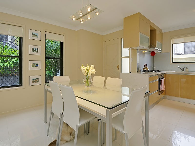 2/28 Fleming Road, Herston QLD 4006