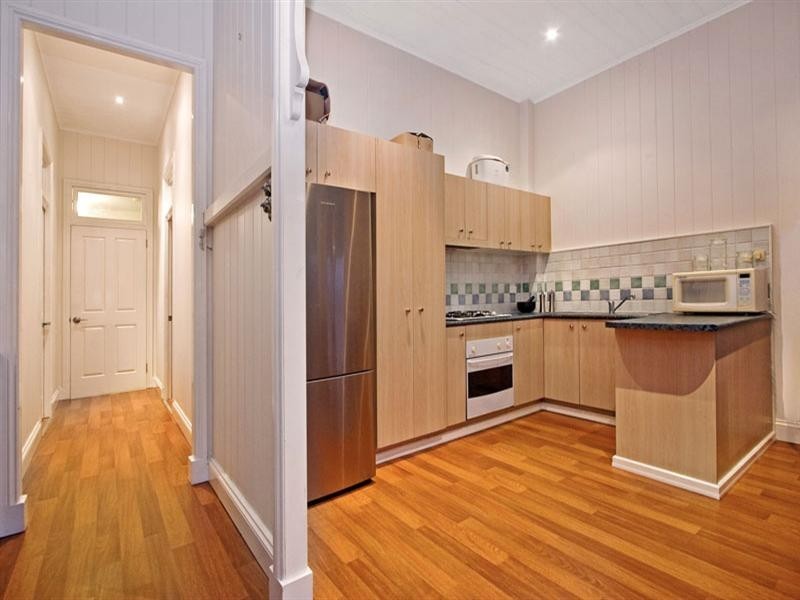 2/12 Sheriff Street, Brisbane QLD 4000