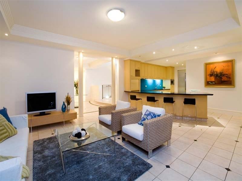 570 Coronation Drive, Toowong QLD 4066