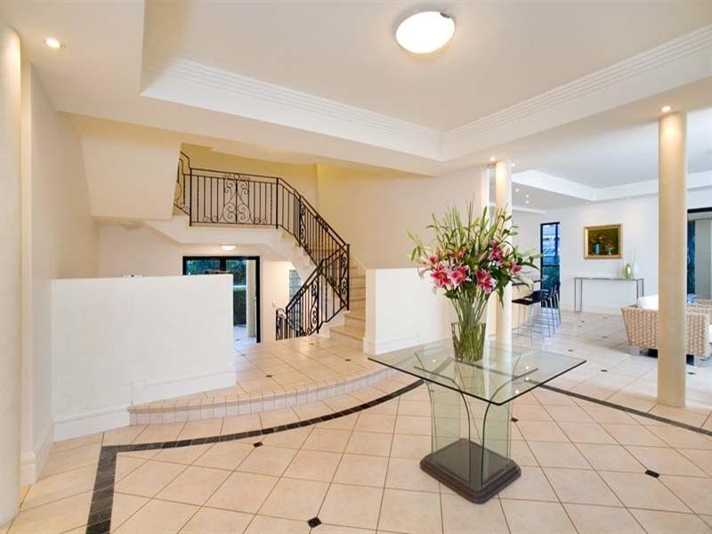 570 Coronation Drive, Toowong QLD 4066