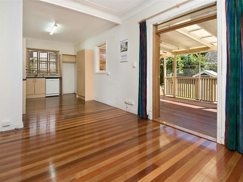 18 Clarke Street, Bardon QLD 4065