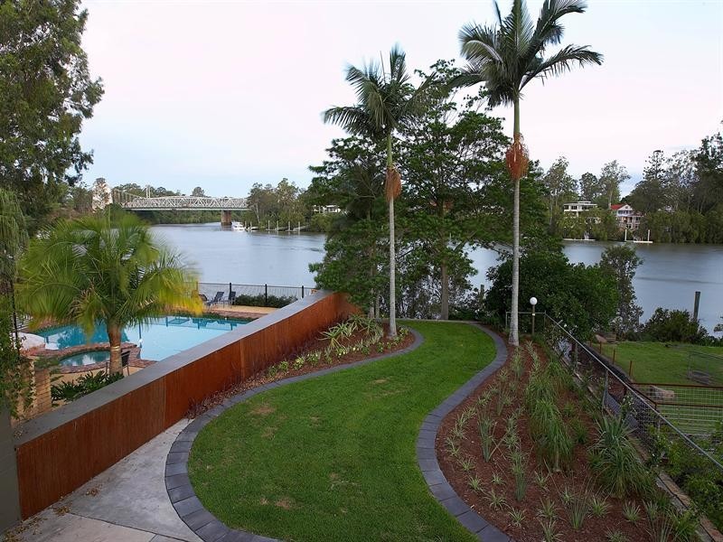 Indooroopilly QLD 4068