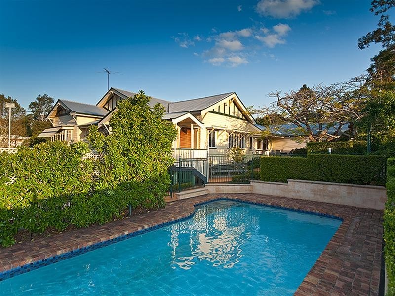 16 Kew Street, Indooroopilly QLD 4068