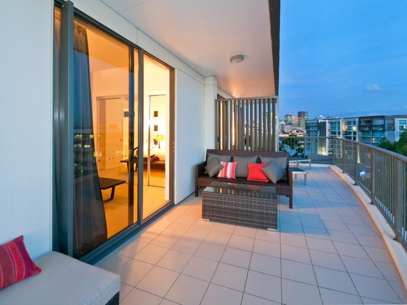 1101/18 Manning Street, Milton QLD 4064