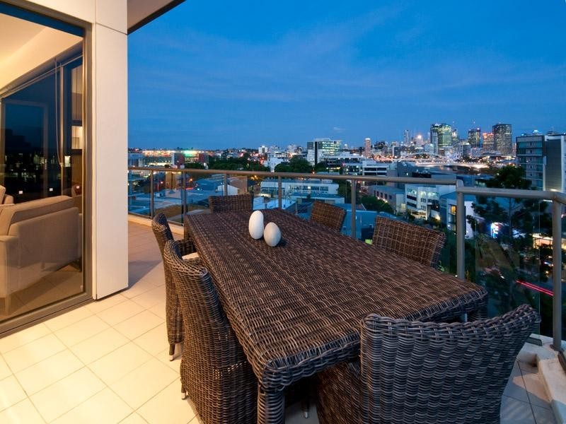 1101/18 Manning Street, Milton QLD 4064