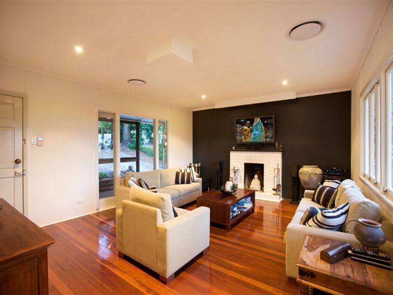 144A Simpsons Road, Bardon QLD 4065