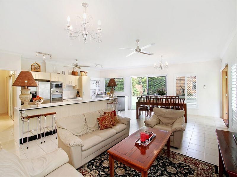 66 Lambert Road, Indooroopilly QLD 4068