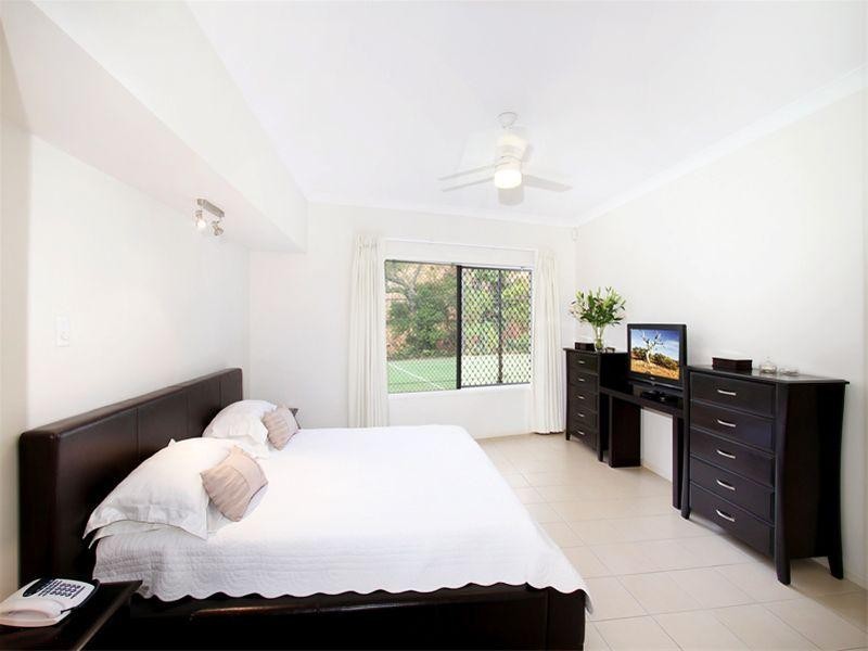 66 Lambert Road, Indooroopilly QLD 4068