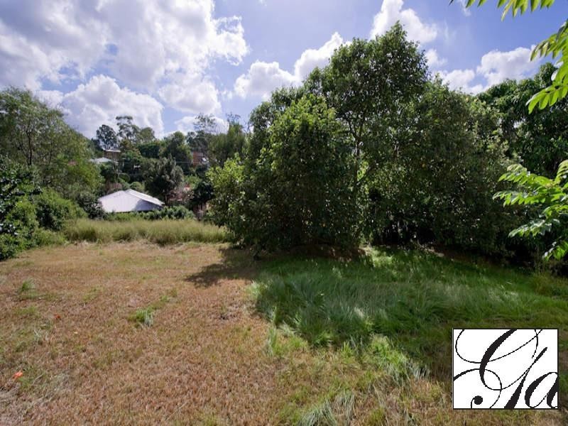 134 Boundary Road, Bardon QLD 4065