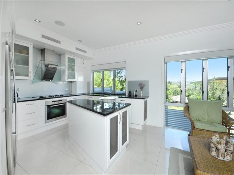 7a Angus Street, Bardon QLD 4065