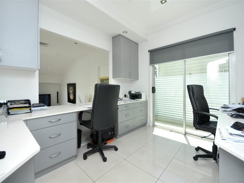 7a Angus Street, Bardon QLD 4065