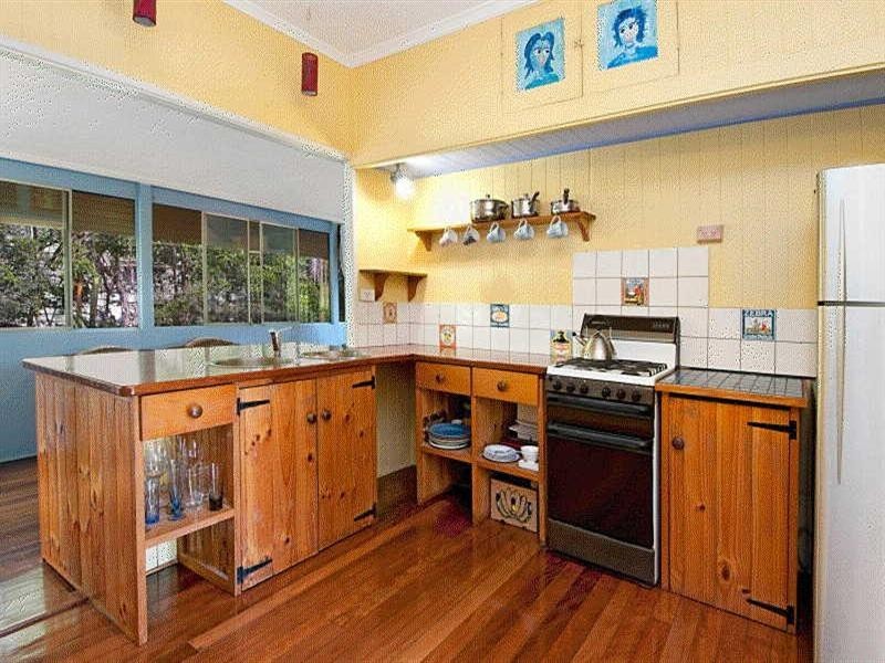 21 Brown Street, Bardon QLD 4065