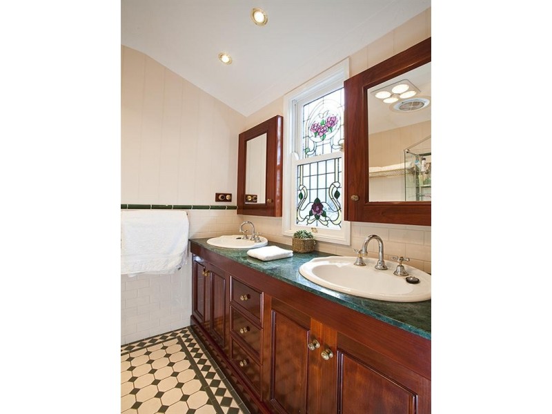 5 Dublin Street, Yeronga QLD 4104