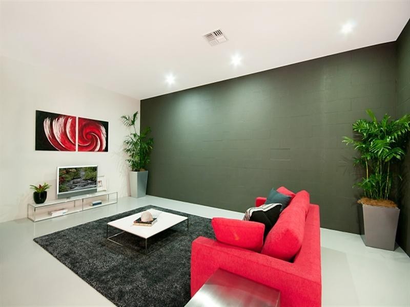 8 Mahara Street, Bardon QLD 4065